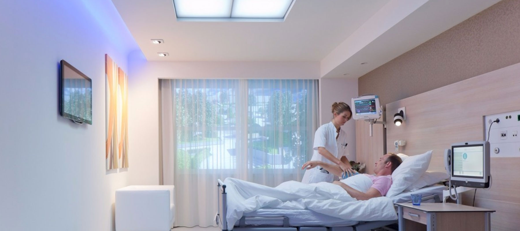 Read more about the article Benefits of LEDs and Controls in Hospitals and Healthcare Facilities